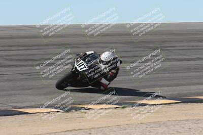 media/Oct-13-2025-Moto Forza (Mon) [[a66d839500]]/2-A Group/Session 2 (Bowl)/